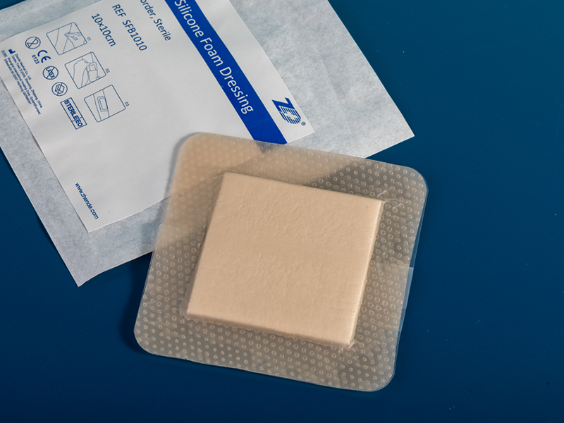 Silicone Foam Dressings with Border.png