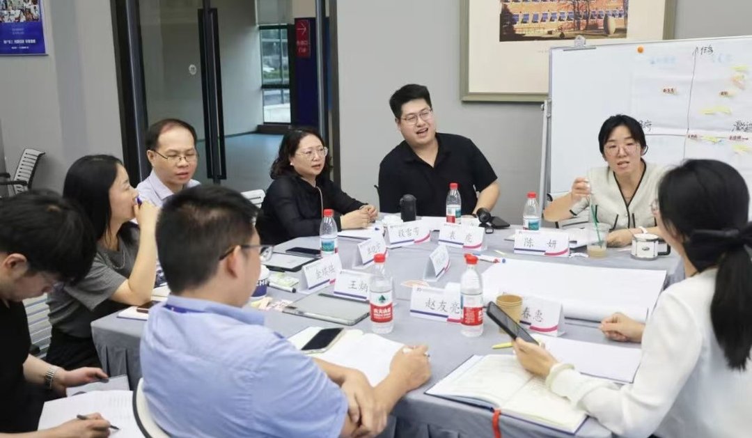 Manager training workshop at Zhende Medical